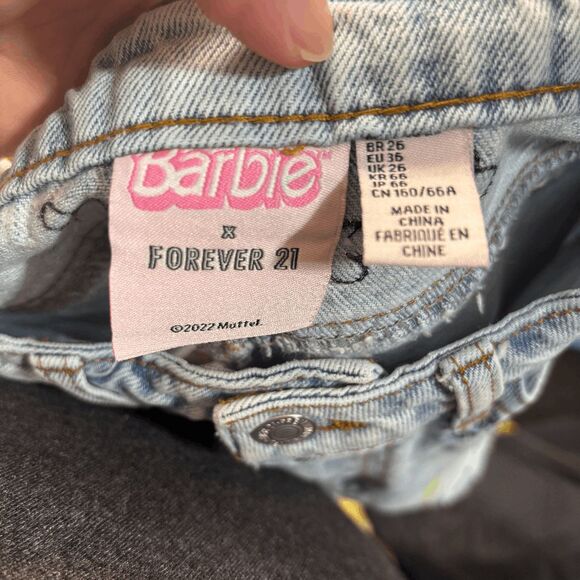 Forever 21 BARBIE Denim Jean Shorts 28 Distressed Embroidered Painted Mattel 22 - Picture 4 of 4